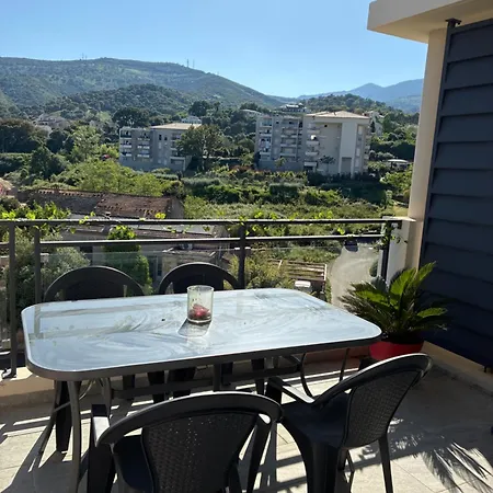 Vue Montagne Apartment *